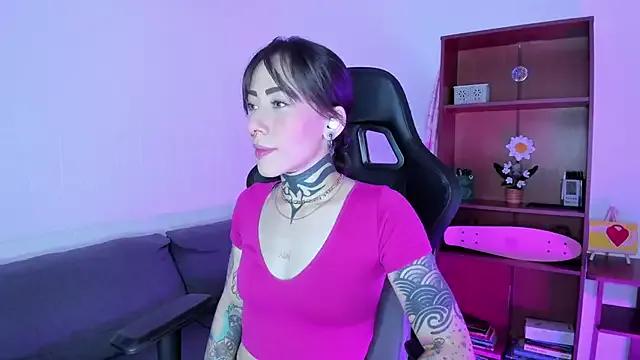 Customizable and immersive: Energize your taste buds and checkout our delicious choice of amateur cams liveshows with excited livestreamers getting their sweet physiques pounded with their beloved vibrating toys.