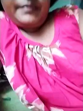 mimi87hoty from StripChat is Freechat