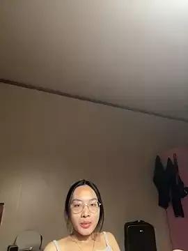 Mina048 from StripChat is Freechat