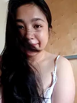 Minn-cute from StripChat is Freechat