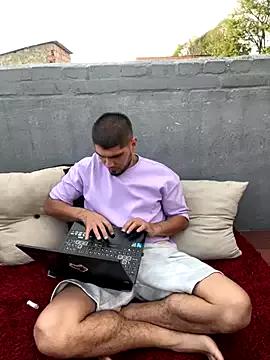 mirallesandbig from StripChat is Freechat