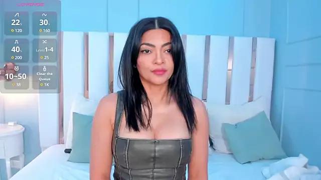 miranda_sachs from StripChat is Freechat