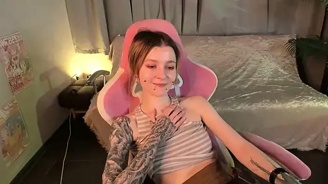 Customizable and immersive: Energize your taste buds and checkout our delicious choice of amateur cams liveshows with excited livestreamers getting their sweet physiques pounded with their beloved vibrating toys.