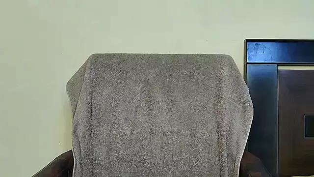 MIss-Naina from StripChat is Freechat