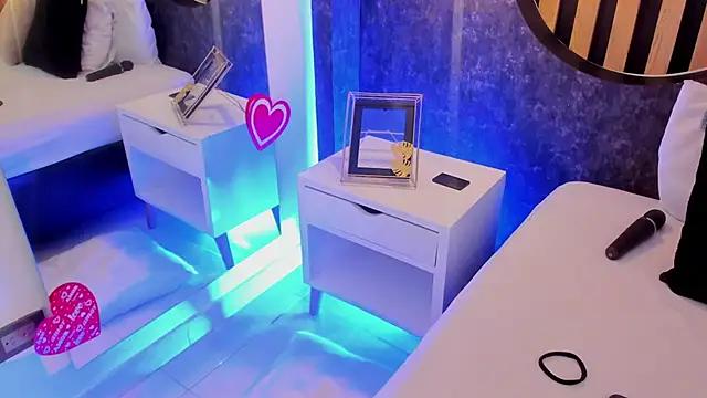Customizable and immersive: Energize your taste buds and checkout our delicious choice of amateur cams liveshows with excited livestreamers getting their sweet physiques pounded with their beloved vibrating toys.