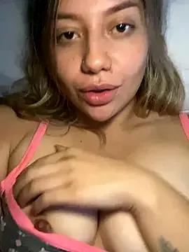 Customizable and immersive: Energize your taste buds and checkout our delicious choice of amateur cams liveshows with excited livestreamers getting their sweet physiques pounded with their beloved vibrating toys.