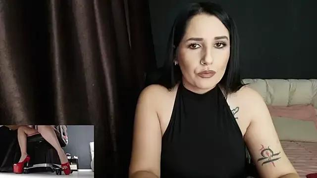 missdyaa from StripChat is Freechat