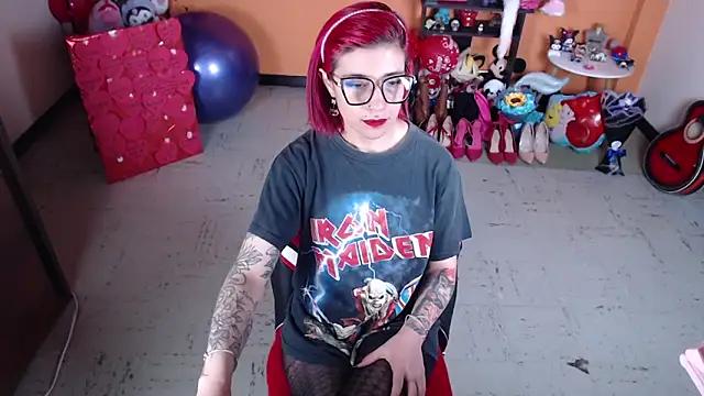 MissMiia2 from StripChat