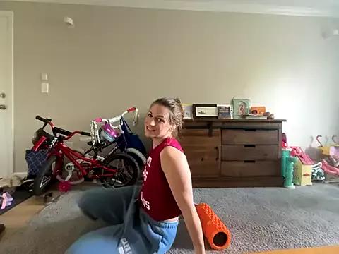 MissSwitch from StripChat is Freechat