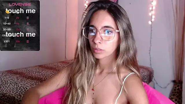 Customizable and immersive: Energize your taste buds and checkout our delicious choice of amateur cams liveshows with excited livestreamers getting their sweet physiques pounded with their beloved vibrating toys.