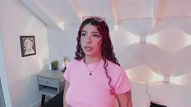 MizzHell from StripChat