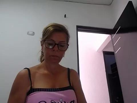Customizable and immersive: Energize your taste buds and checkout our delicious choice of amateur cams liveshows with excited livestreamers getting their sweet physiques pounded with their beloved vibrating toys.
