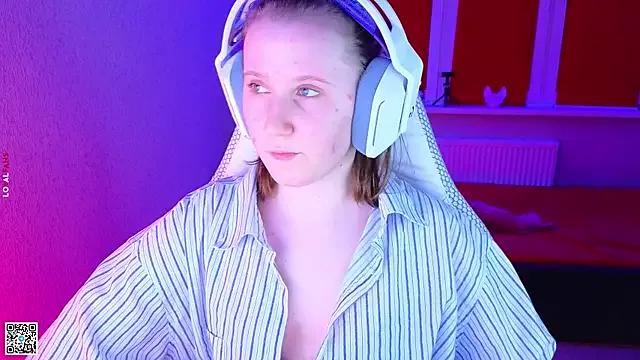 Customizable and immersive: Energize your taste buds and checkout our delicious choice of amateur cams liveshows with excited livestreamers getting their sweet physiques pounded with their beloved vibrating toys.