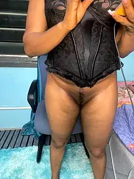 Monajuicy from StripChat is Freechat