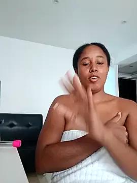 MoniqueMulberry from StripChat is Freechat