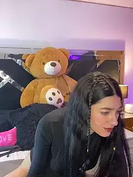 Customizable and immersive: Energize your taste buds and checkout our delicious choice of amateur cams liveshows with excited livestreamers getting their sweet physiques pounded with their beloved vibrating toys.
