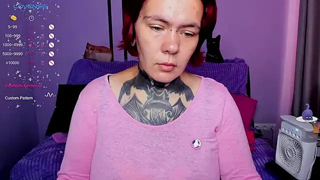 Moon_Owls from StripChat is Freechat
