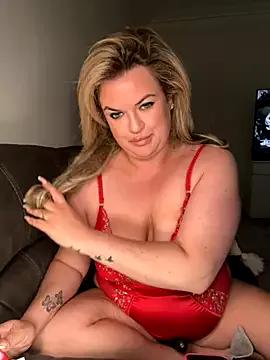 MrsBlazeX from StripChat is Freechat