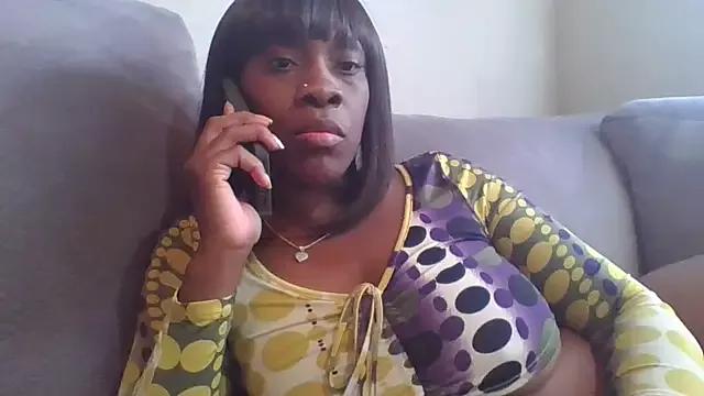 MsJuicy from StripChat is Freechat