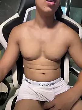 muscle_king__ from StripChat is Freechat