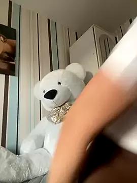 Customizable and immersive: Energize your taste buds and checkout our delicious choice of amateur cams liveshows with excited livestreamers getting their sweet physiques pounded with their beloved vibrating toys.