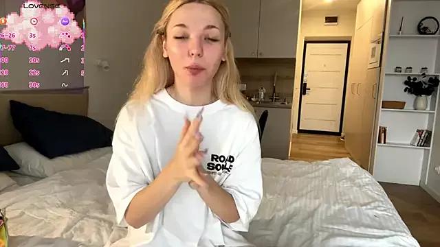 Customizable and immersive: Energize your taste buds and checkout our delicious choice of amateur cams liveshows with excited livestreamers getting their sweet physiques pounded with their beloved vibrating toys.