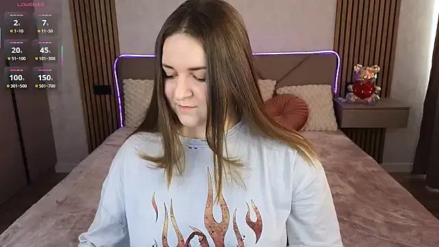 Customizable and immersive: Energize your taste buds and checkout our delicious choice of amateur cams liveshows with excited livestreamers getting their sweet physiques pounded with their beloved vibrating toys.