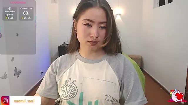 naomii_san from StripChat is Freechat