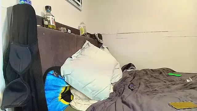 Customizable and immersive: Energize your taste buds and checkout our delicious choice of amateur cams liveshows with excited livestreamers getting their sweet physiques pounded with their beloved vibrating toys.