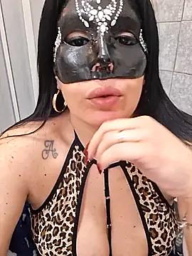 Photos of Napoletana89- from StripChat is Freechat