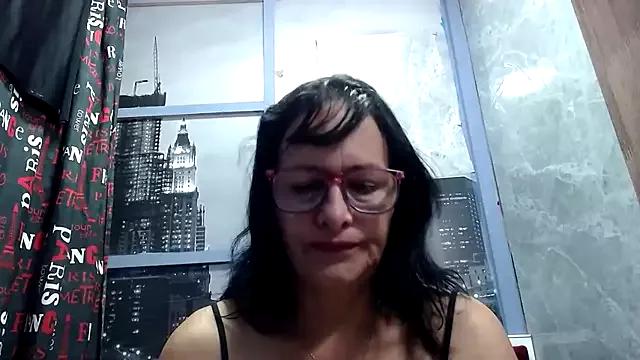 Nastylatinaxxx from StripChat is Freechat