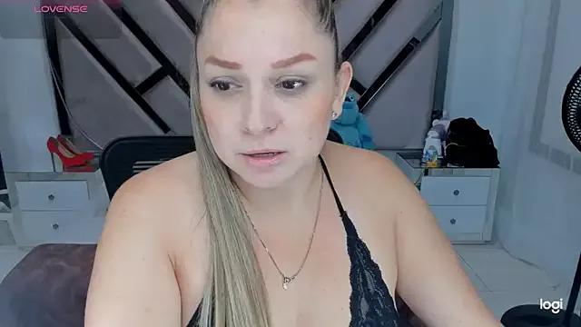 natalia5560 from StripChat is Freechat