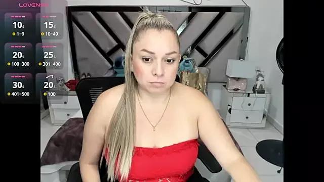 Customizable and immersive: Energize your taste buds and checkout our delicious choice of amateur cams liveshows with excited livestreamers getting their sweet physiques pounded with their beloved vibrating toys.