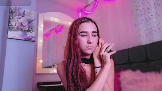 Customizable and immersive: Energize your taste buds and checkout our delicious choice of amateur cams liveshows with excited livestreamers getting their sweet physiques pounded with their beloved vibrating toys.