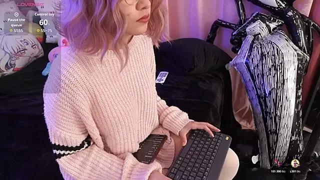 Customizable and immersive: Energize your taste buds and checkout our delicious choice of amateur cams liveshows with excited livestreamers getting their sweet physiques pounded with their beloved vibrating toys.