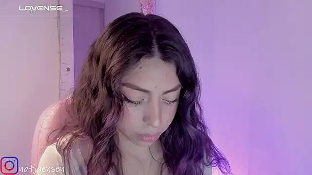 natalie_jaensen from StripChat is Freechat