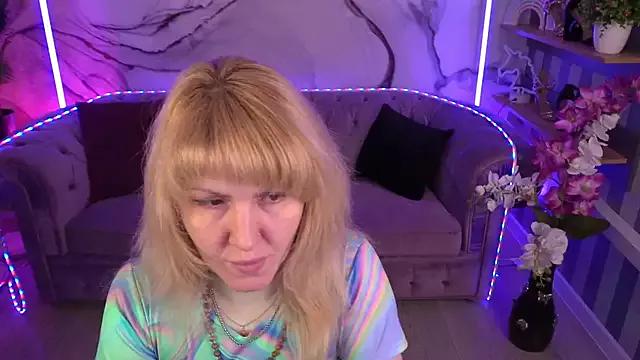NatalyChanell from StripChat is Freechat