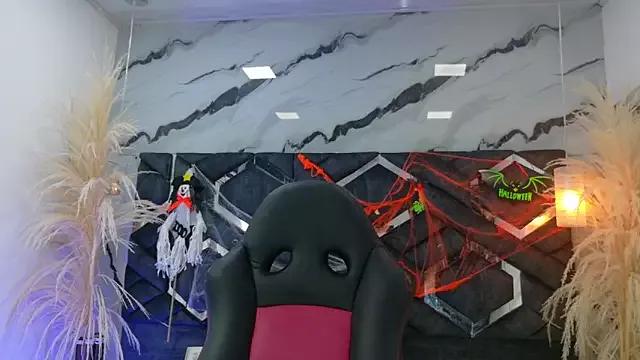 Customizable and immersive: Energize your taste buds and checkout our delicious choice of amateur cams liveshows with excited livestreamers getting their sweet physiques pounded with their beloved vibrating toys.