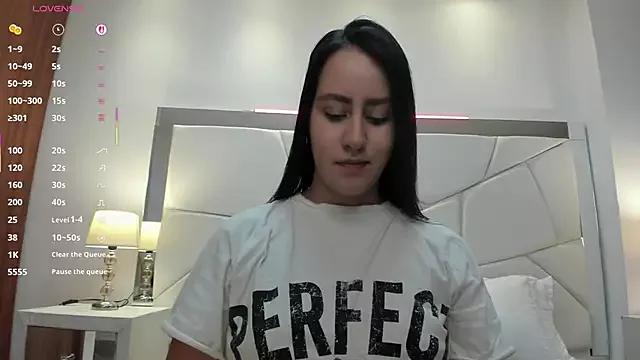 Customizable and immersive: Energize your taste buds and checkout our delicious choice of amateur cams liveshows with excited livestreamers getting their sweet physiques pounded with their beloved vibrating toys.