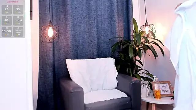 Customizable and immersive: Energize your taste buds and checkout our delicious choice of amateur cams liveshows with excited livestreamers getting their sweet physiques pounded with their beloved vibrating toys.