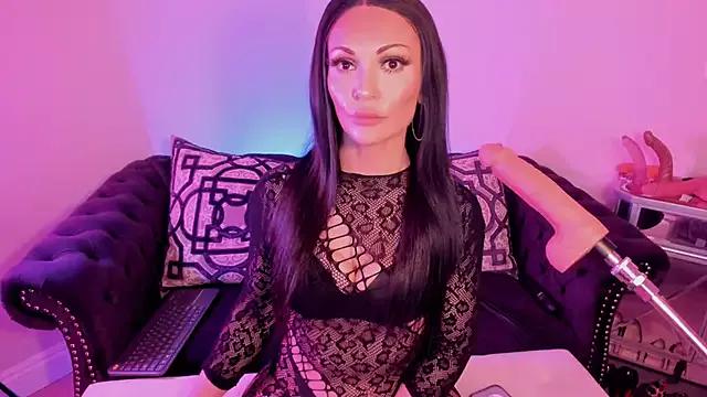 NatashaxoBangs from StripChat is Freechat