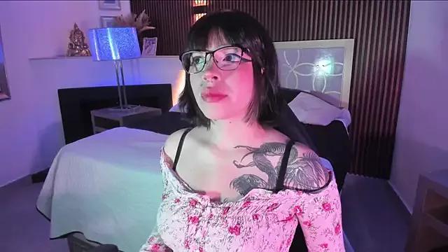NattashaHotson from StripChat is Freechat