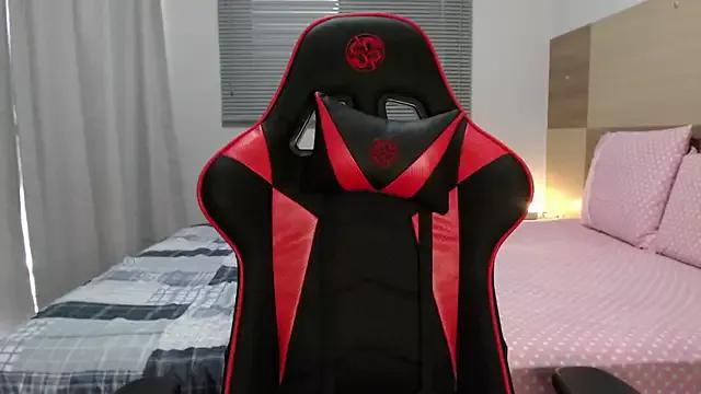 Customizable and immersive: Energize your taste buds and checkout our delicious choice of amateur cams liveshows with excited livestreamers getting their sweet physiques pounded with their beloved vibrating toys.