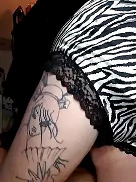 NaughtyyNikkii from StripChat is Freechat