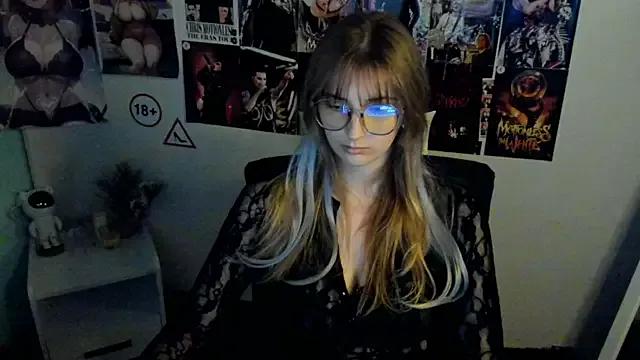 NeyliDream from StripChat is Freechat