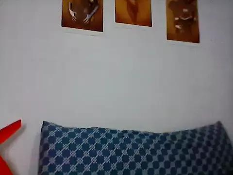 nhayasquirt from StripChat is Freechat