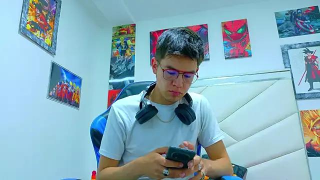 NICK_VERS from StripChat is Freechat