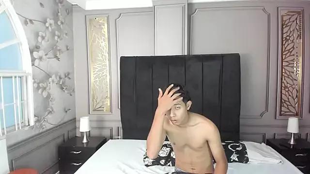 Nicky_aron from StripChat is Freechat