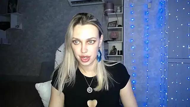 NickyAdamidi from StripChat is Freechat