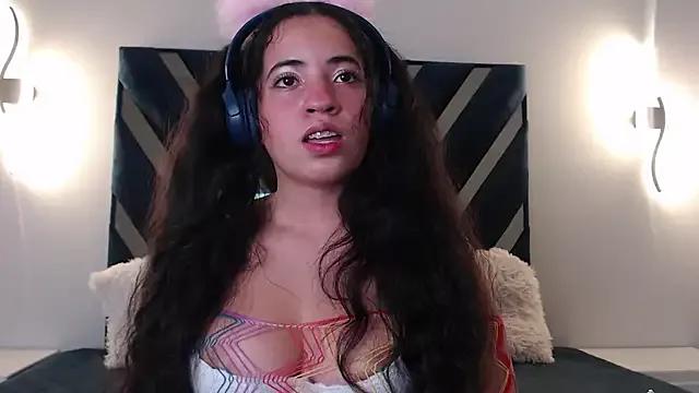 Customizable and immersive: Energize your taste buds and checkout our delicious choice of amateur cams liveshows with excited livestreamers getting their sweet physiques pounded with their beloved vibrating toys.